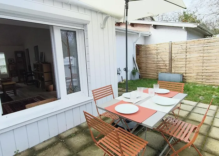 Feriehus La Maison Du Parc Plein Centre Et A 200 M